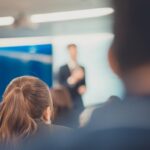 Planowanie konferencji: Kluczowe kroki do sukcesu 371